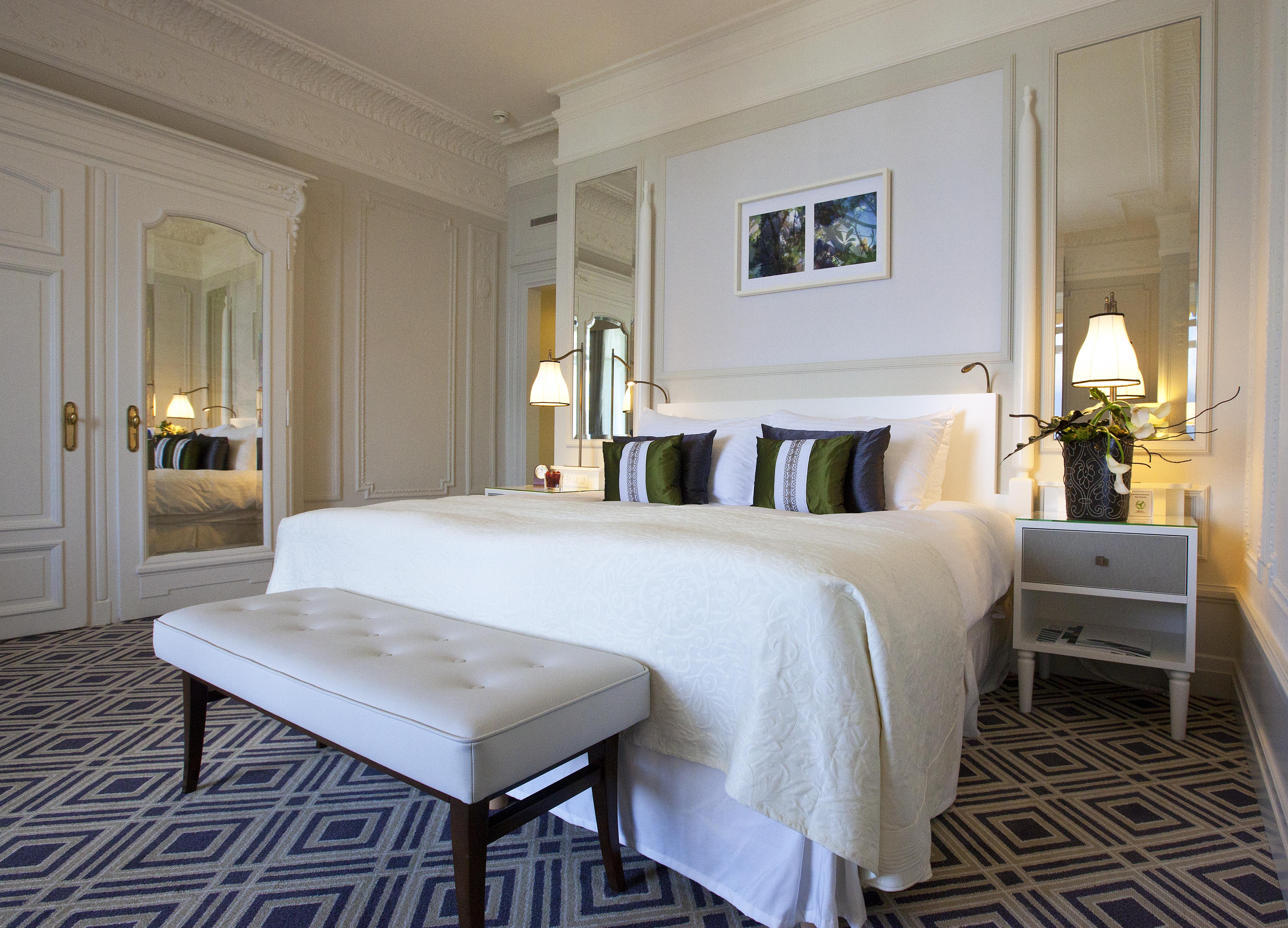 Fairmont Le Montreux Palace Exterior photo