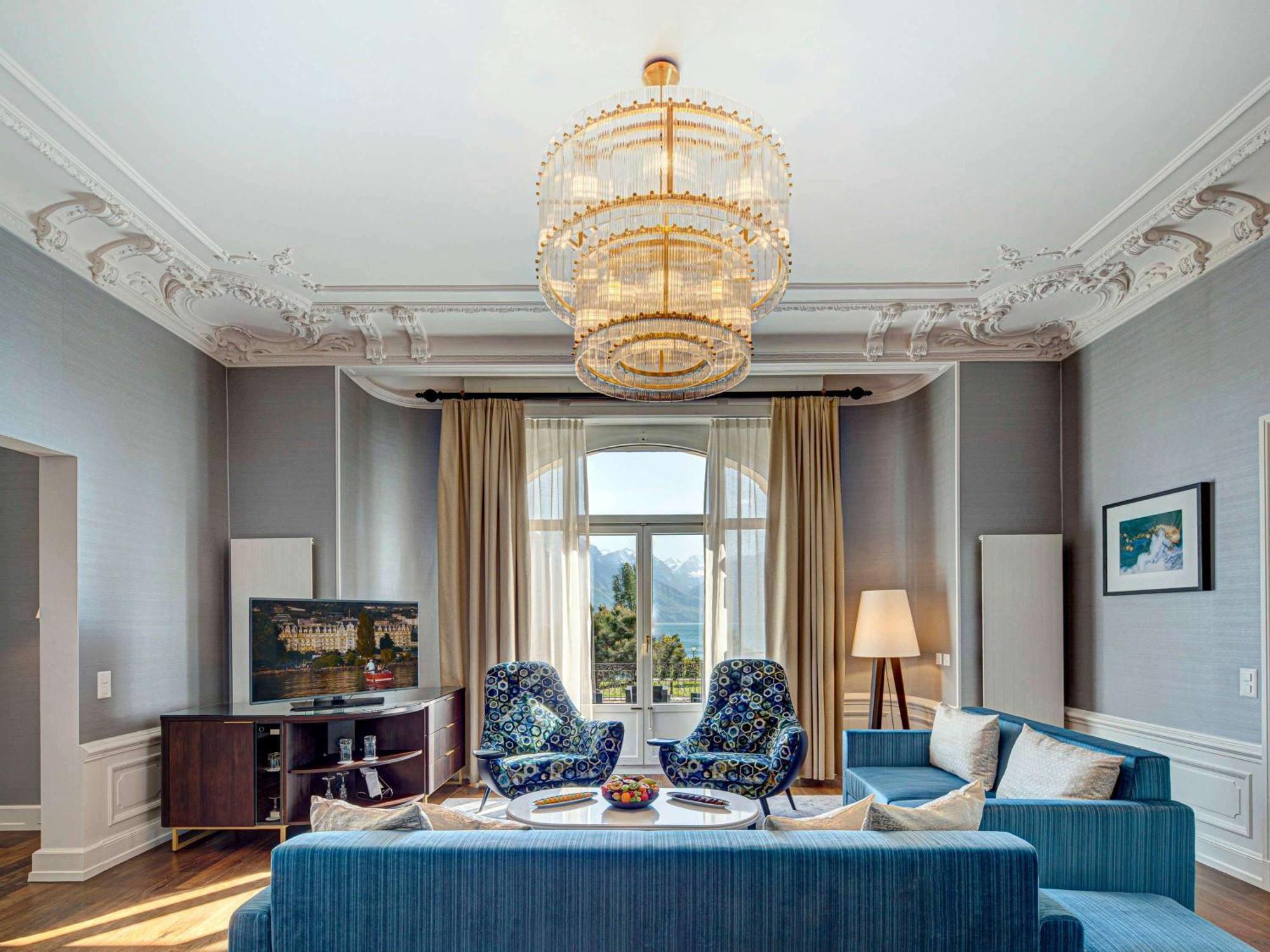 Fairmont Le Montreux Palace Exterior photo