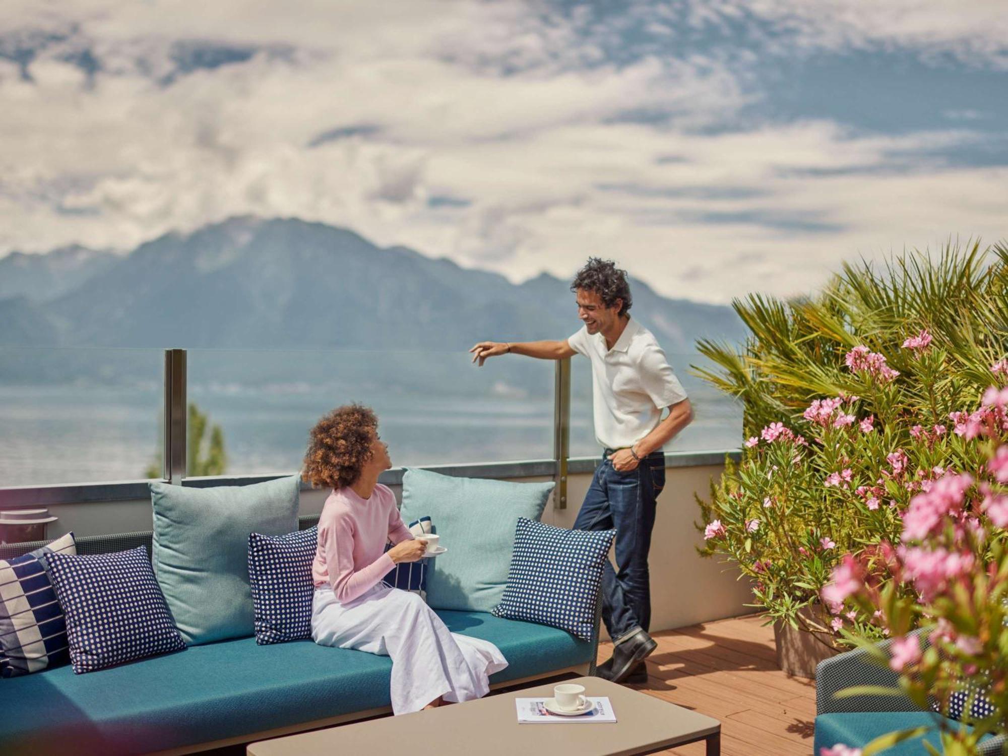 Fairmont Le Montreux Palace Exterior photo