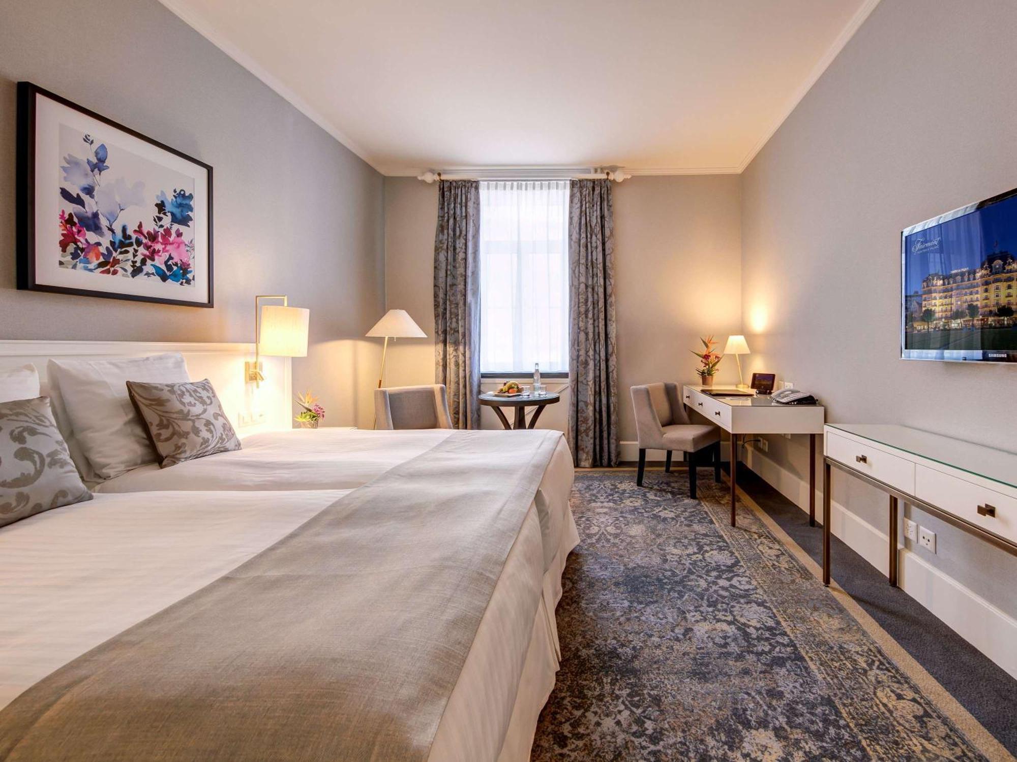 Fairmont Le Montreux Palace Exterior photo